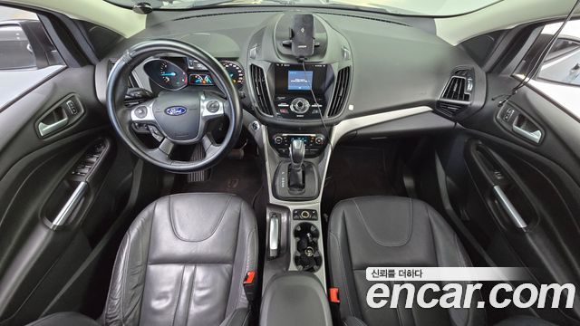 Ford Kuga 2016 — photo 10