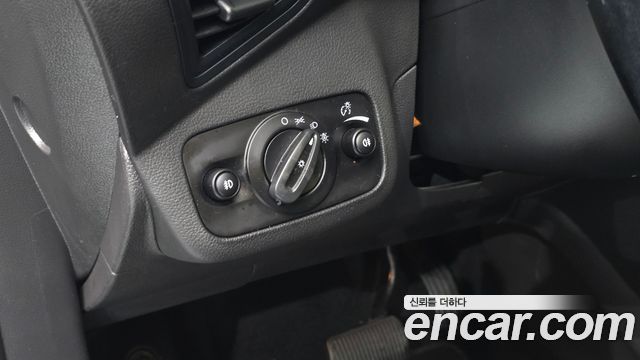 Ford Kuga 2016 — photo 27