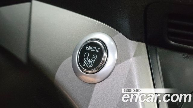 Ford Kuga 2016 — photo 28
