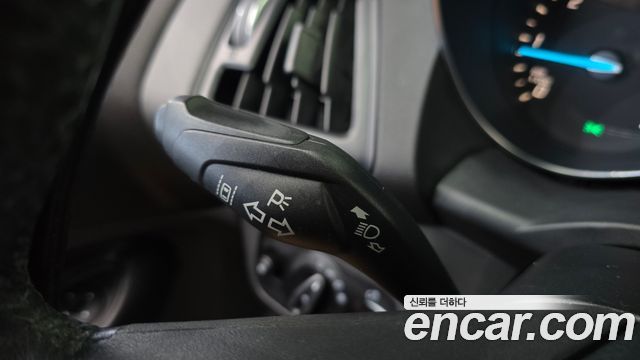Ford Kuga 2016 — photo 33