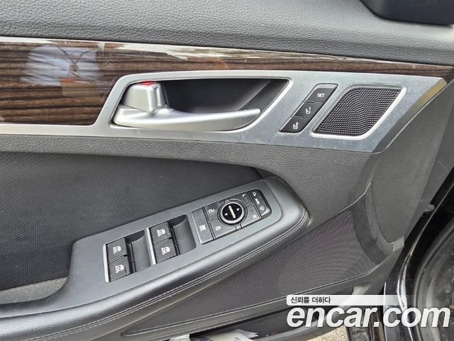 Genesis G80 2018 — photo 8