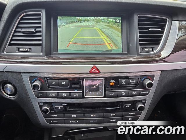 Genesis G80 2018 — photo 11