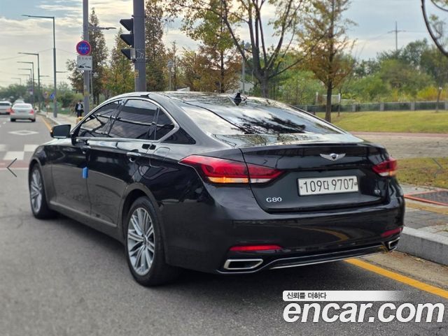 Genesis G80 2018 — photo 14