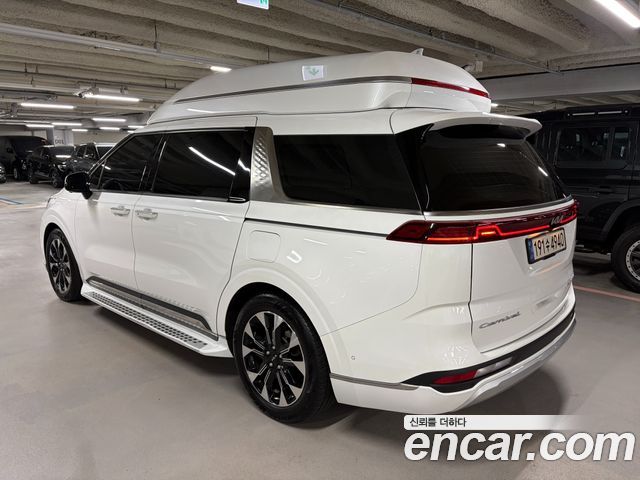 Kia Canival 2023 — photo 3