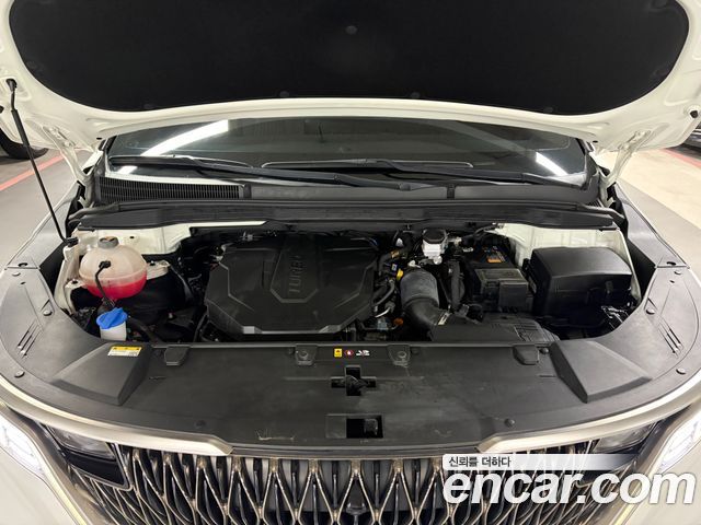 Kia Canival 2023 — photo 5