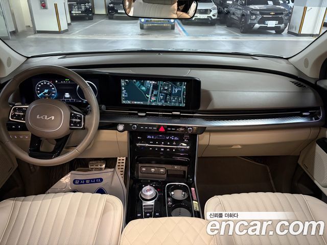 Kia Canival 2023 — photo 6