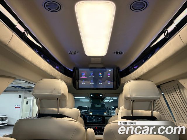 Kia Canival 2023 — photo 11