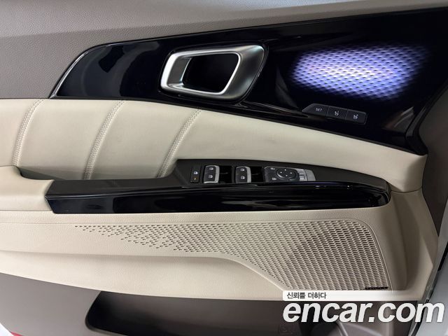 Kia Canival 2023 — photo 15