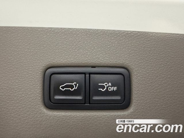 Kia Canival 2023 — photo 16