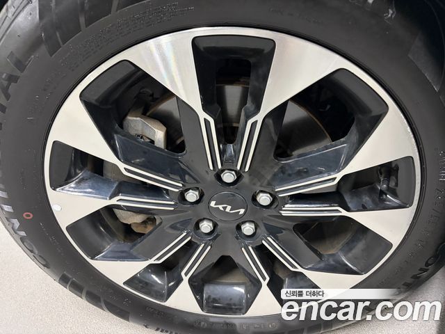 Kia Canival 2023 — photo 20