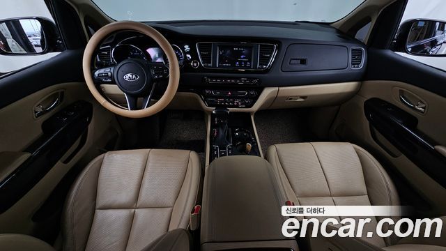 Kia Canival 2019 — photo 10