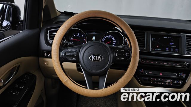 Kia Canival 2019 — photo 19
