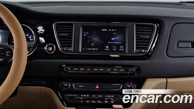 Kia Canival 2019 — photo 20
