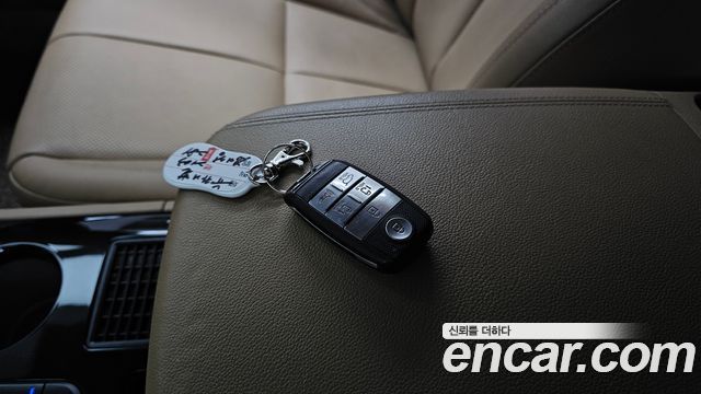 Kia Canival 2019 — photo 30