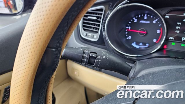 Kia Canival 2019 — photo 31