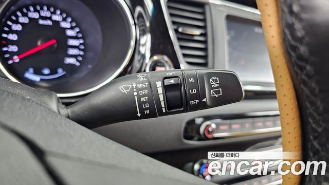Kia Canival 2019 — photo 36