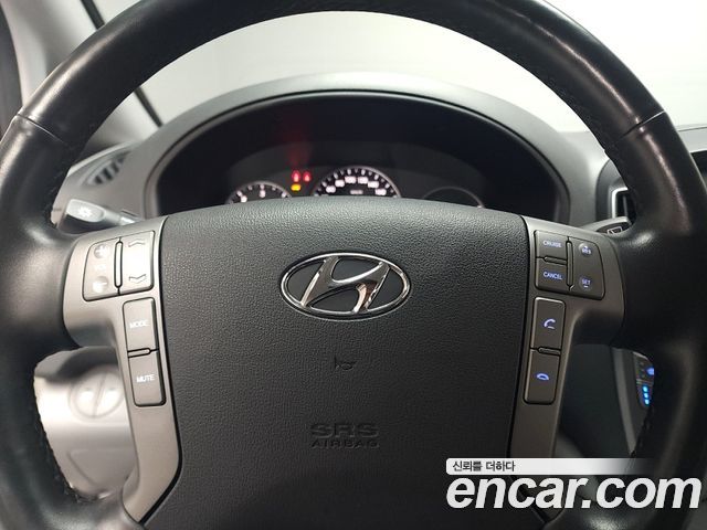 Hyundai Starex 2021 — photo 9