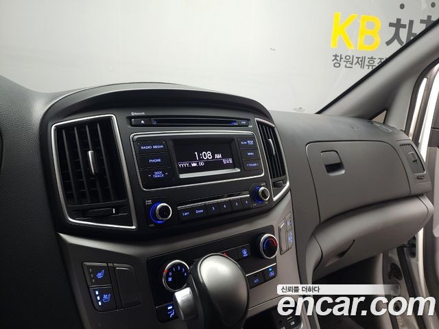 Hyundai Starex 2021 — photo 10
