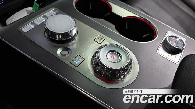 Genesis GV80 2024 — photo 12