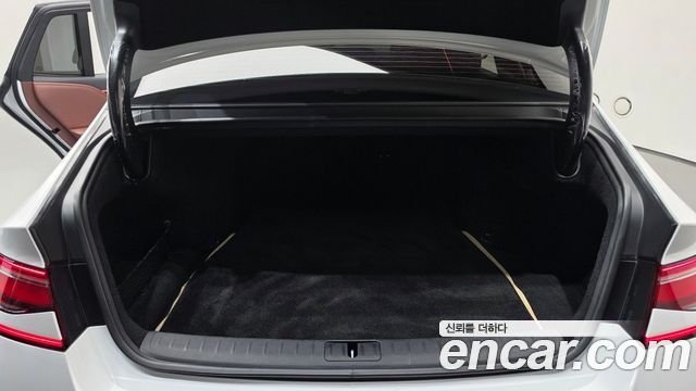 Genesis G90 2023 — photo 23