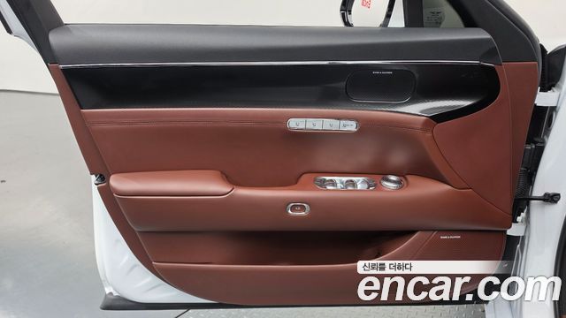 Genesis G90 2023 — photo 14