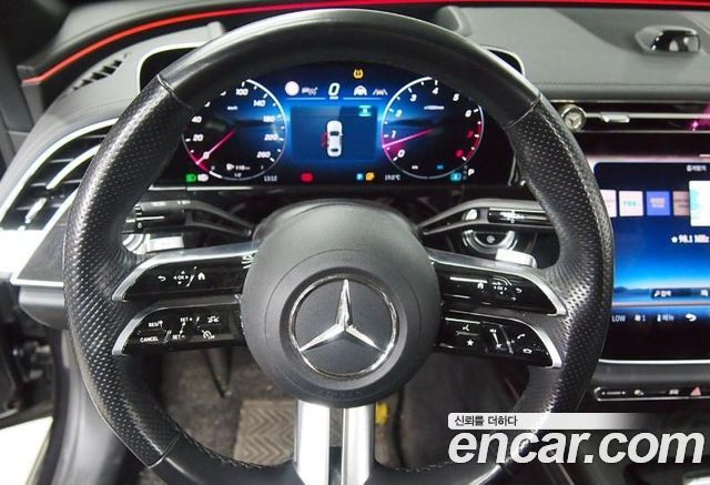 Mercedes-Benz E-Class 2024 — photo 8