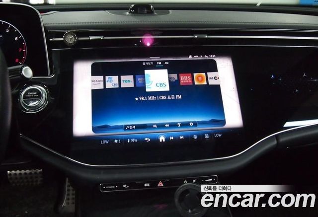 Mercedes-Benz E-Class 2024 — photo 9