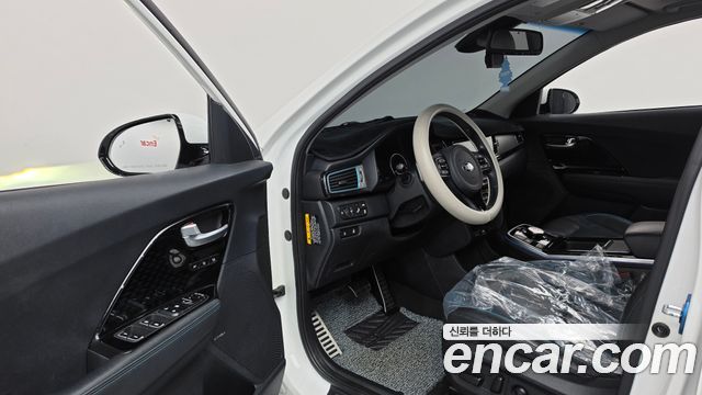 Kia Niro 2019 — photo 13