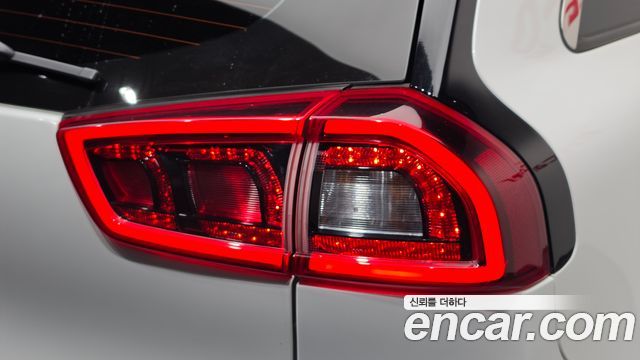 Kia Niro 2019 — photo 9