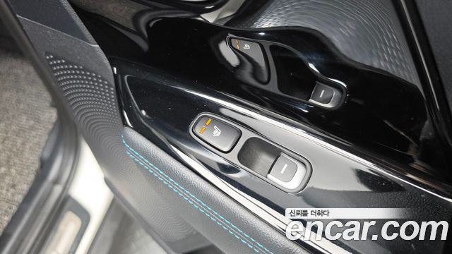 Kia Niro 2019 — photo 33