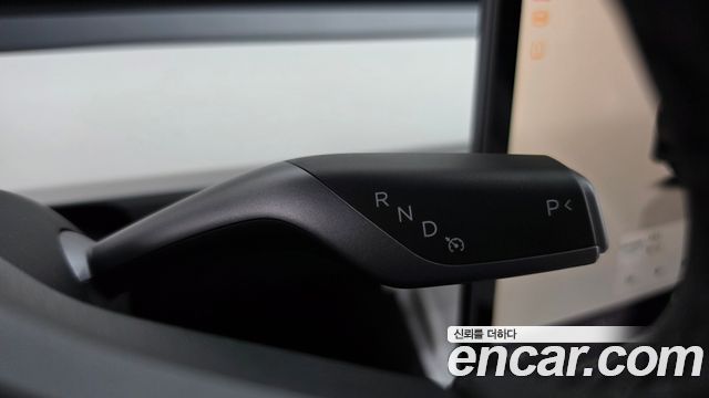 Tesla Model Y 2024 — photo 12