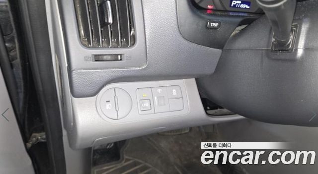 Hyundai Starex 2018 — photo 7