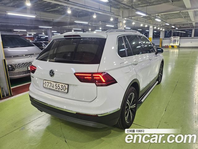 Volkswagen Tiguan 2020 — photo 2
