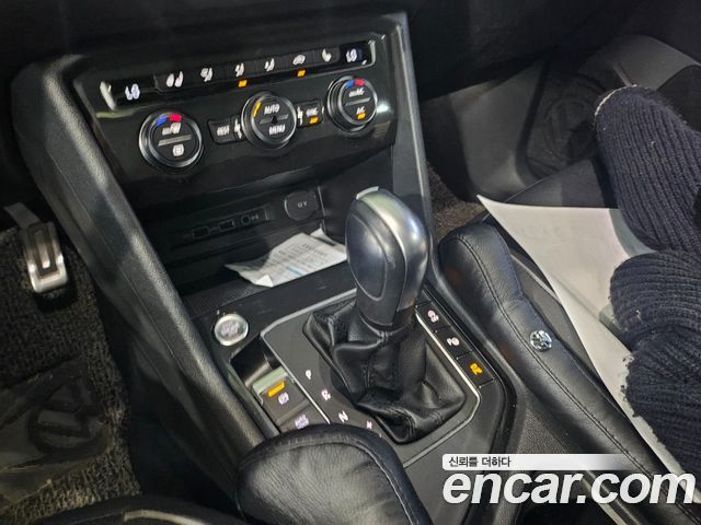 Volkswagen Tiguan 2020 — photo 9