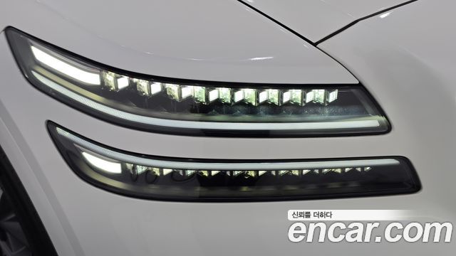 Genesis GV80 2024 — photo 8