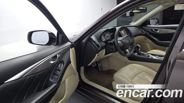 Infiniti Q50 2014 — photo 10