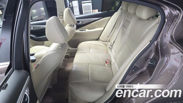 Infiniti Q50 2014 — photo 11