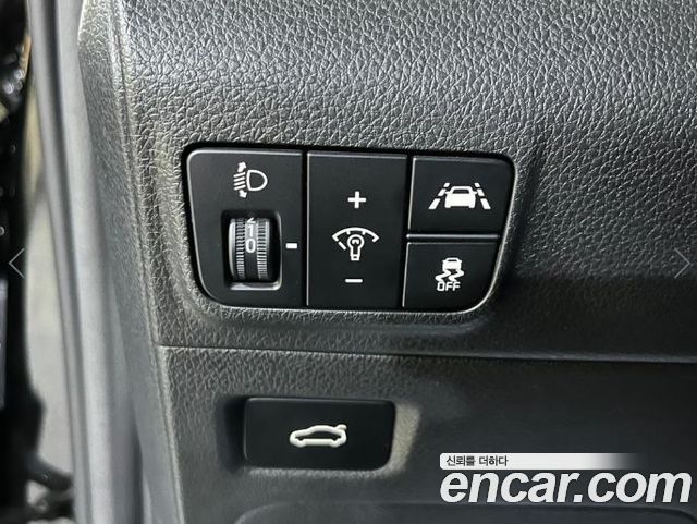 Kia K5 2023 — photo 12
