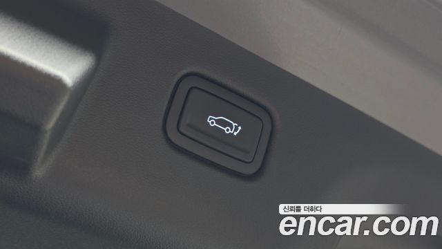Hyundai Kona 2023 — photo 24