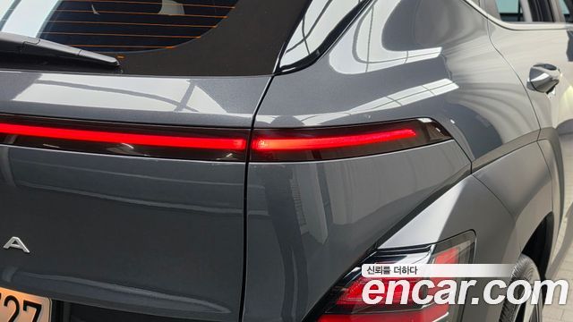 Hyundai Kona 2023 — photo 9