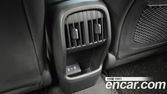 Hyundai Kona 2023 — photo 27