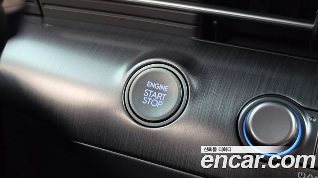 Hyundai Kona 2023 — photo 28