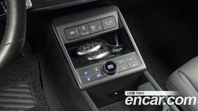 Hyundai Kona 2023 — photo 31
