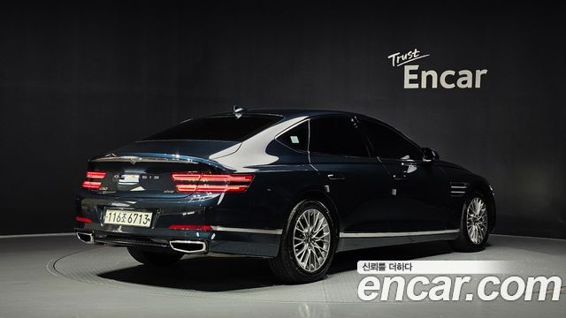 Genesis G80 2022 — photo 2