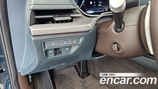 Genesis G80 2022 — photo 16