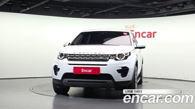 Land Rover Discovery Sport 2017 — photo 3