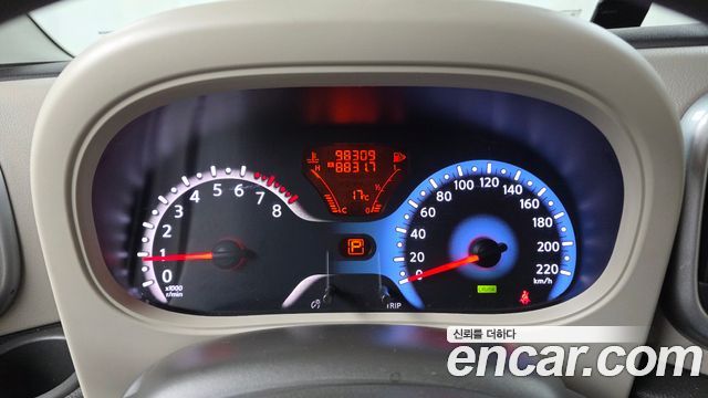 Nissan Cube 2011 — photo 8