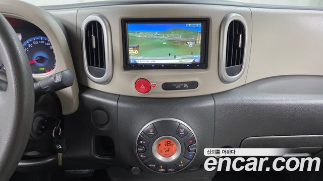 Nissan Cube 2011 — photo 15