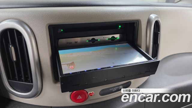 Nissan Cube 2011 — photo 17