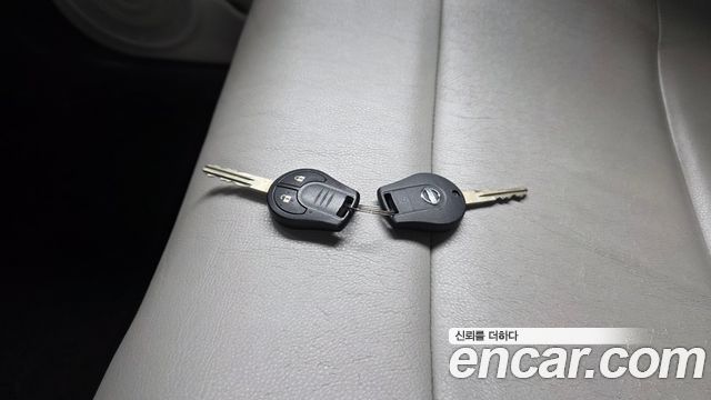 Nissan Cube 2011 — photo 19